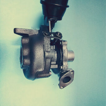 Turbolader MAZDA 323 150PS 86- VJ9 NB150060 B69513700C