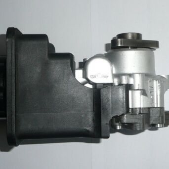 Pompe de direction assistée  BMW 32416779857 6779857  LH2110936