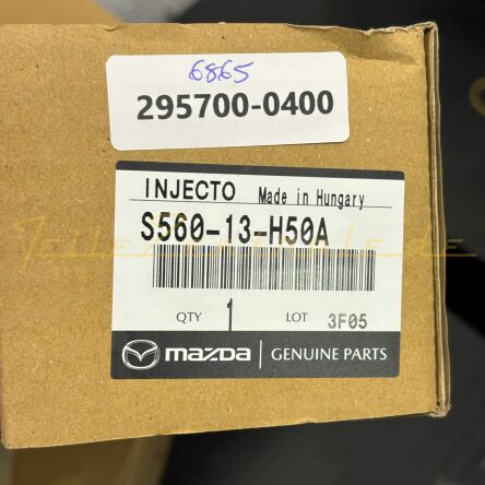 NEW Injector DENSO MAZDA 295700-0400 S560-13-H50A 295700-0401