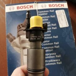 NEUE Einspritzdüse BOSCH HONDA 0445110288