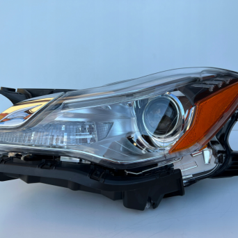 Maserati Quattroporte VI 2013-16 Xenon links NEU 670104201