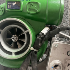 SCHWITZER Turbocharger JOHN DEERE RE525503 RE529978